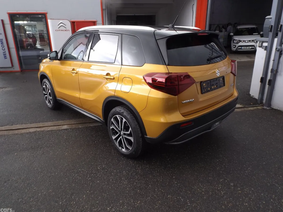 Suzuki Vitara SUV, Petrol Hybrid, 2026, Gold