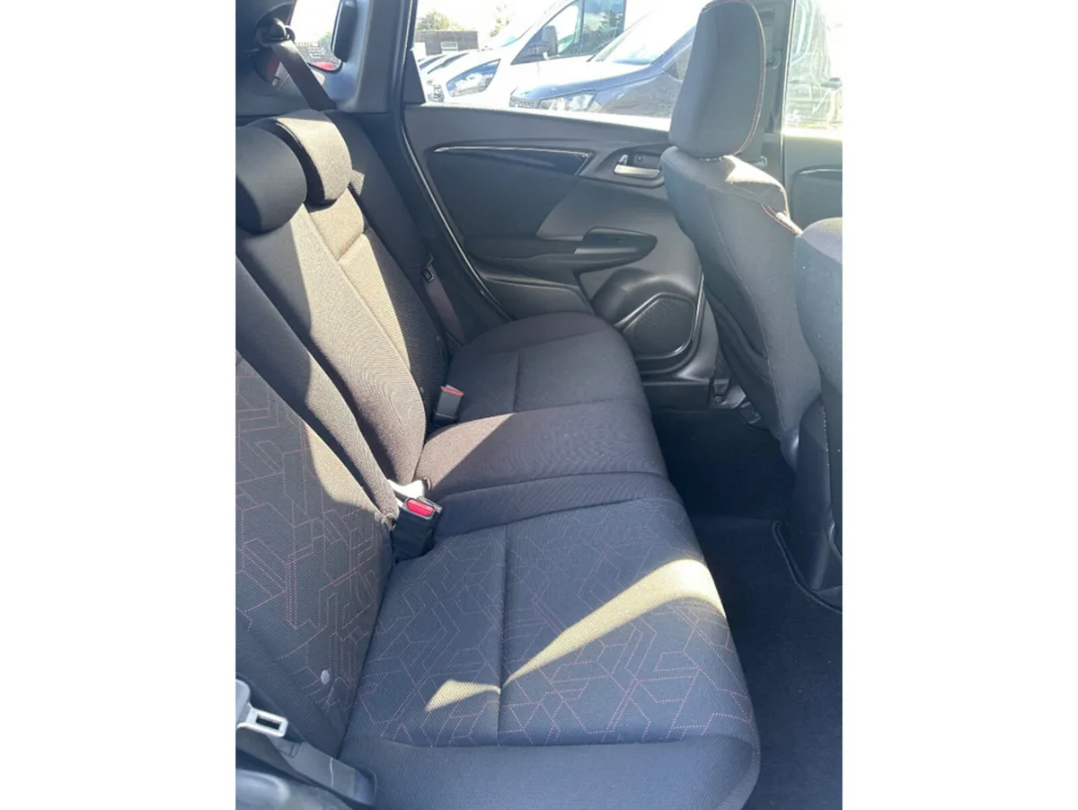 Honda Fit Hatchback, Petrol Hybrid, 2014, White