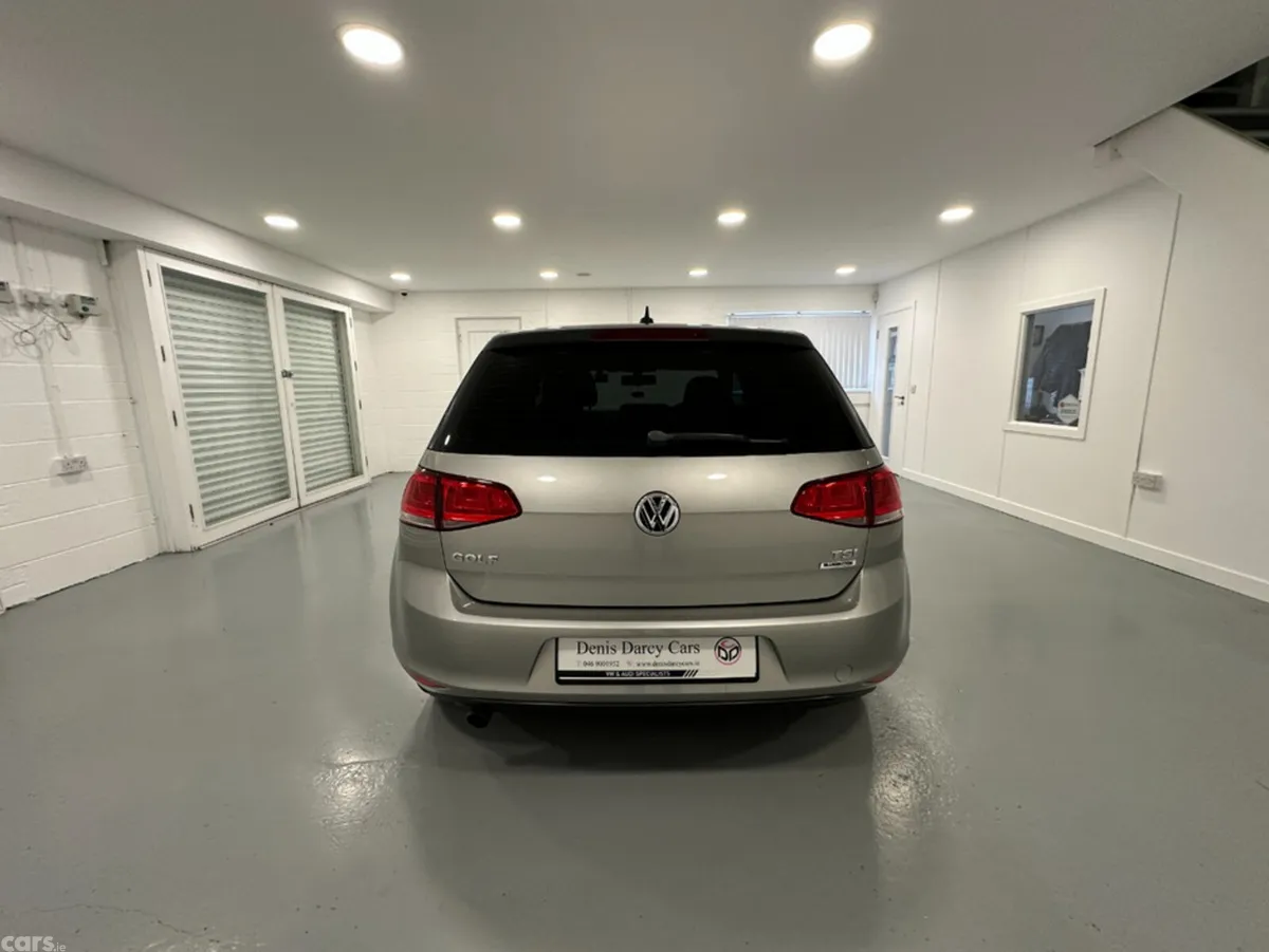 Volkswagen Golf Hatchback, Petrol, 2015, Silver