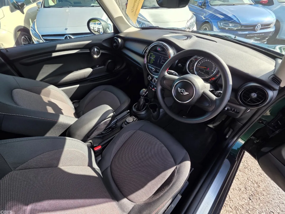 Mini Cooper Hatchback, Petrol, 2015, Green