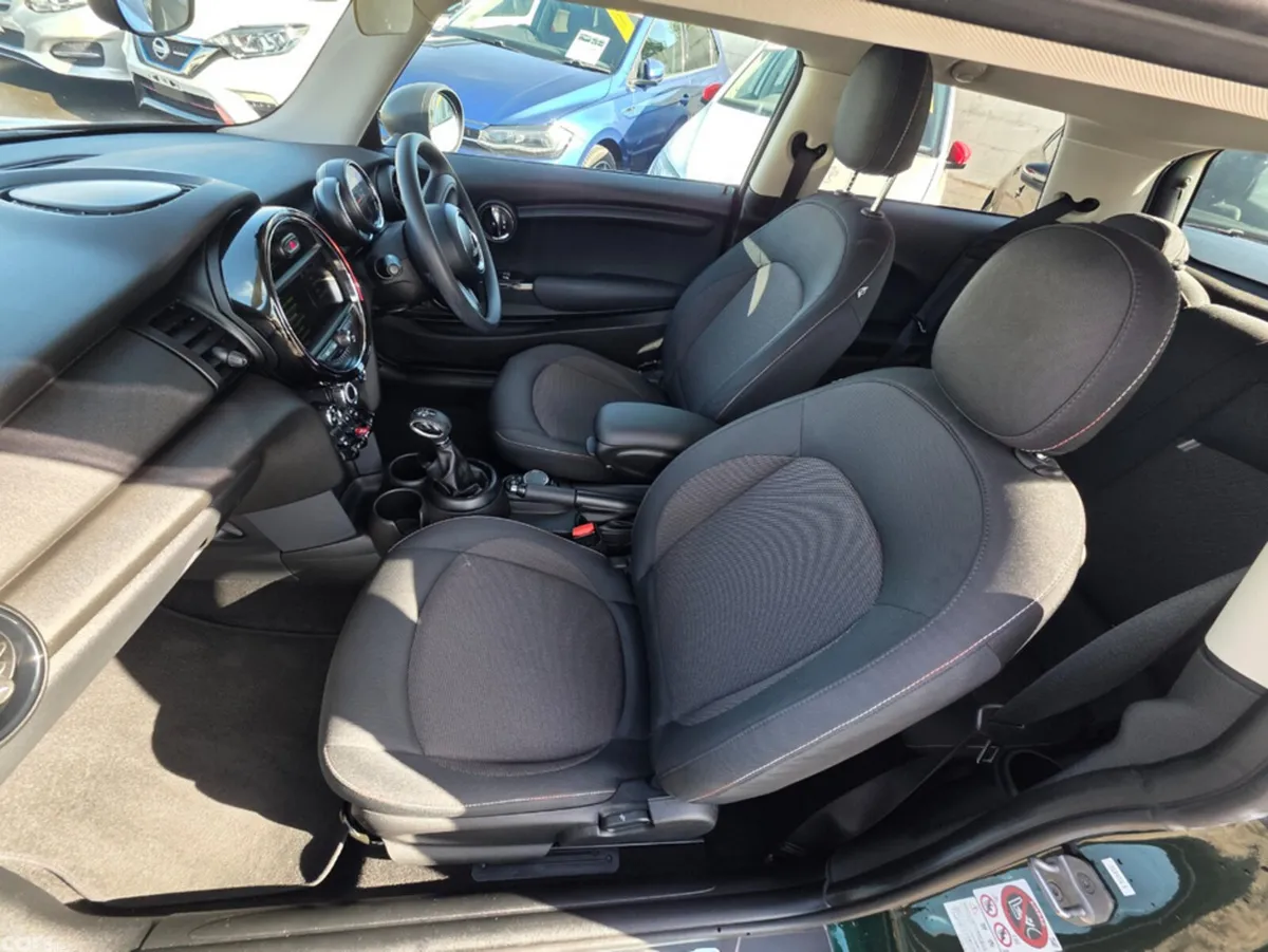 Mini Cooper Hatchback, Petrol, 2015, Green