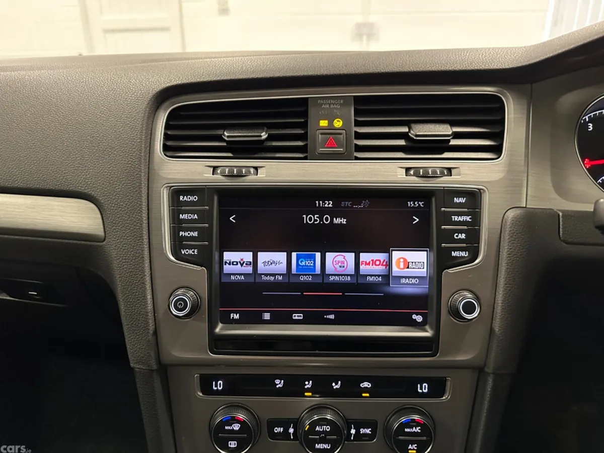 Volkswagen Golf Hatchback, Petrol, 2015, Silver