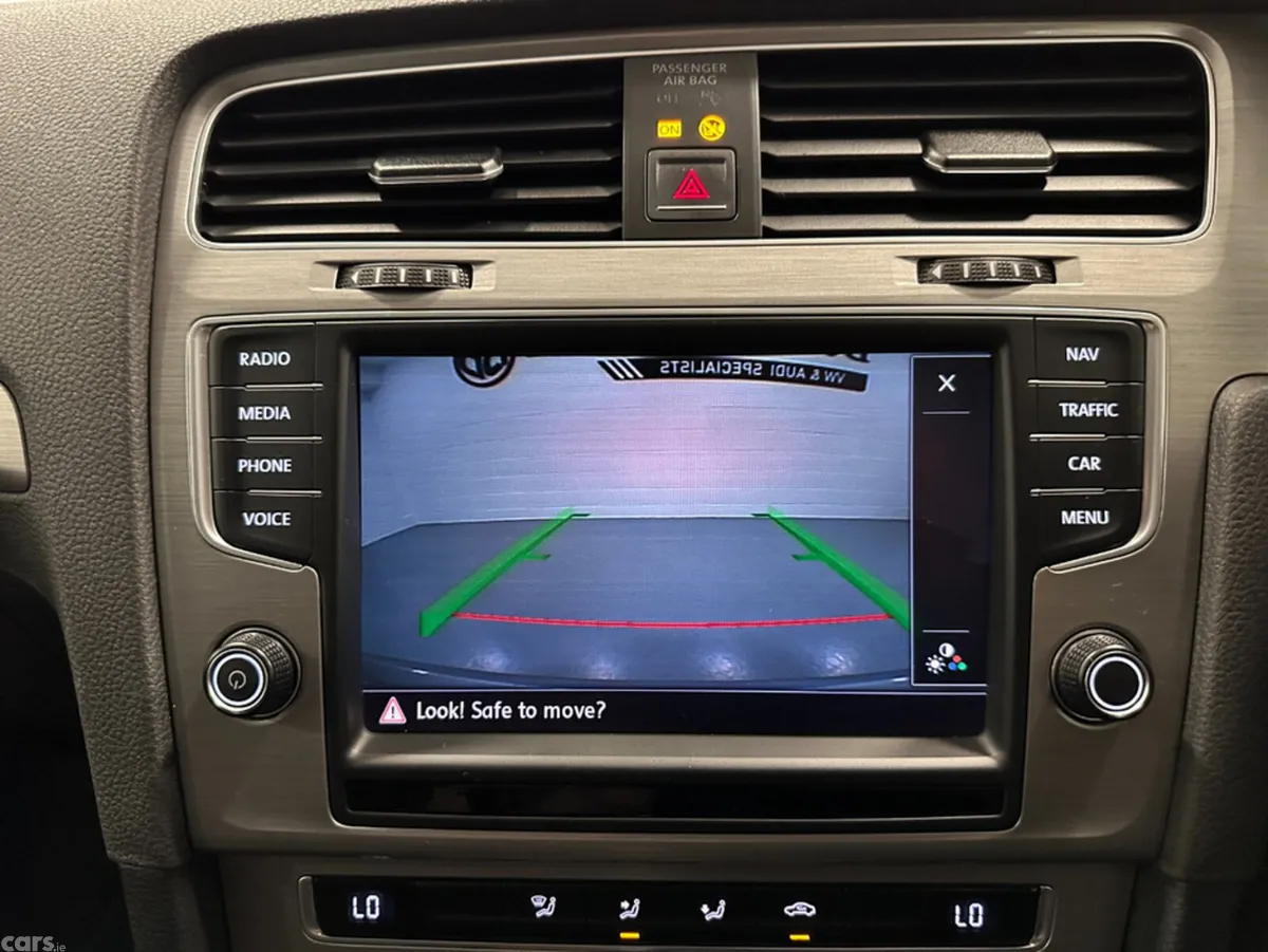 Volkswagen Golf Hatchback, Petrol, 2015, Silver