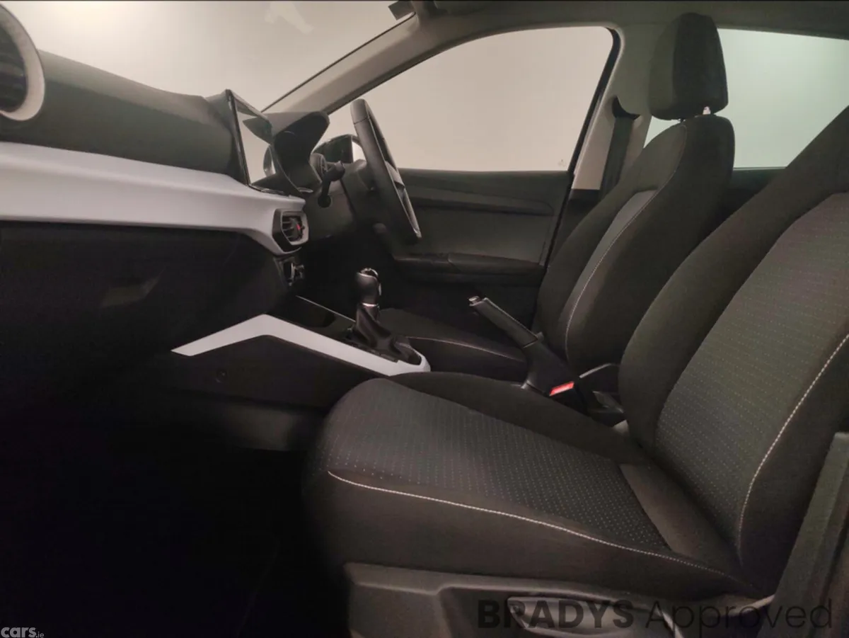 SEAT Arona Hatchback, Petrol, 2025, Black