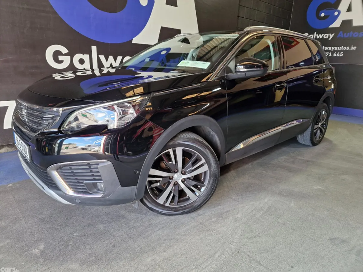 Peugeot 5008 MPV, Diesel, 2018, Black
