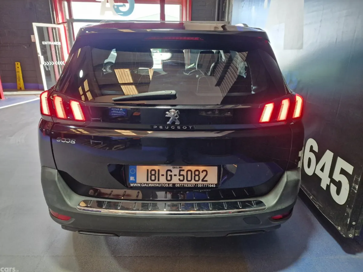 Peugeot 5008 MPV, Diesel, 2018, Black