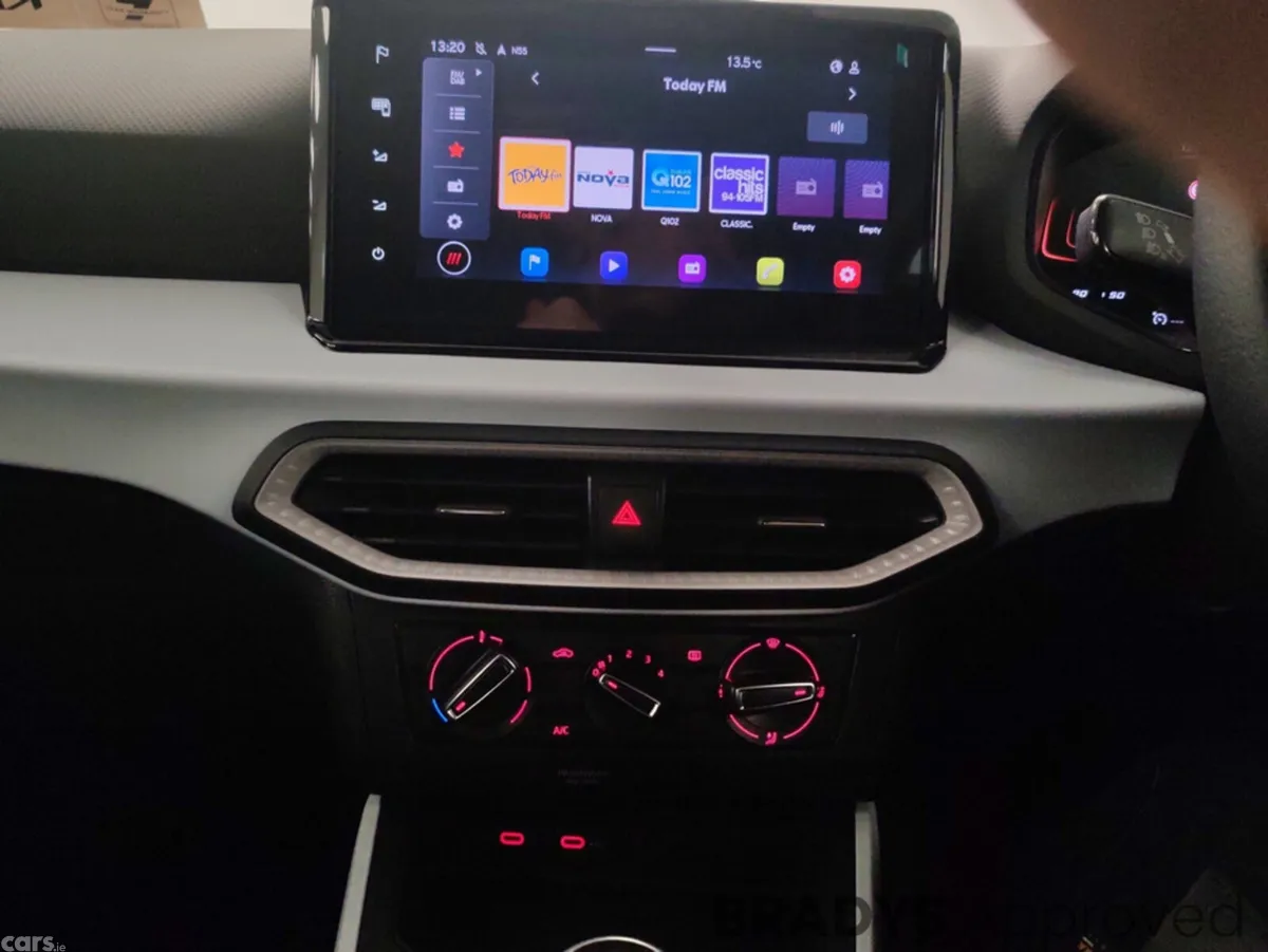 SEAT Arona Hatchback, Petrol, 2025, Black
