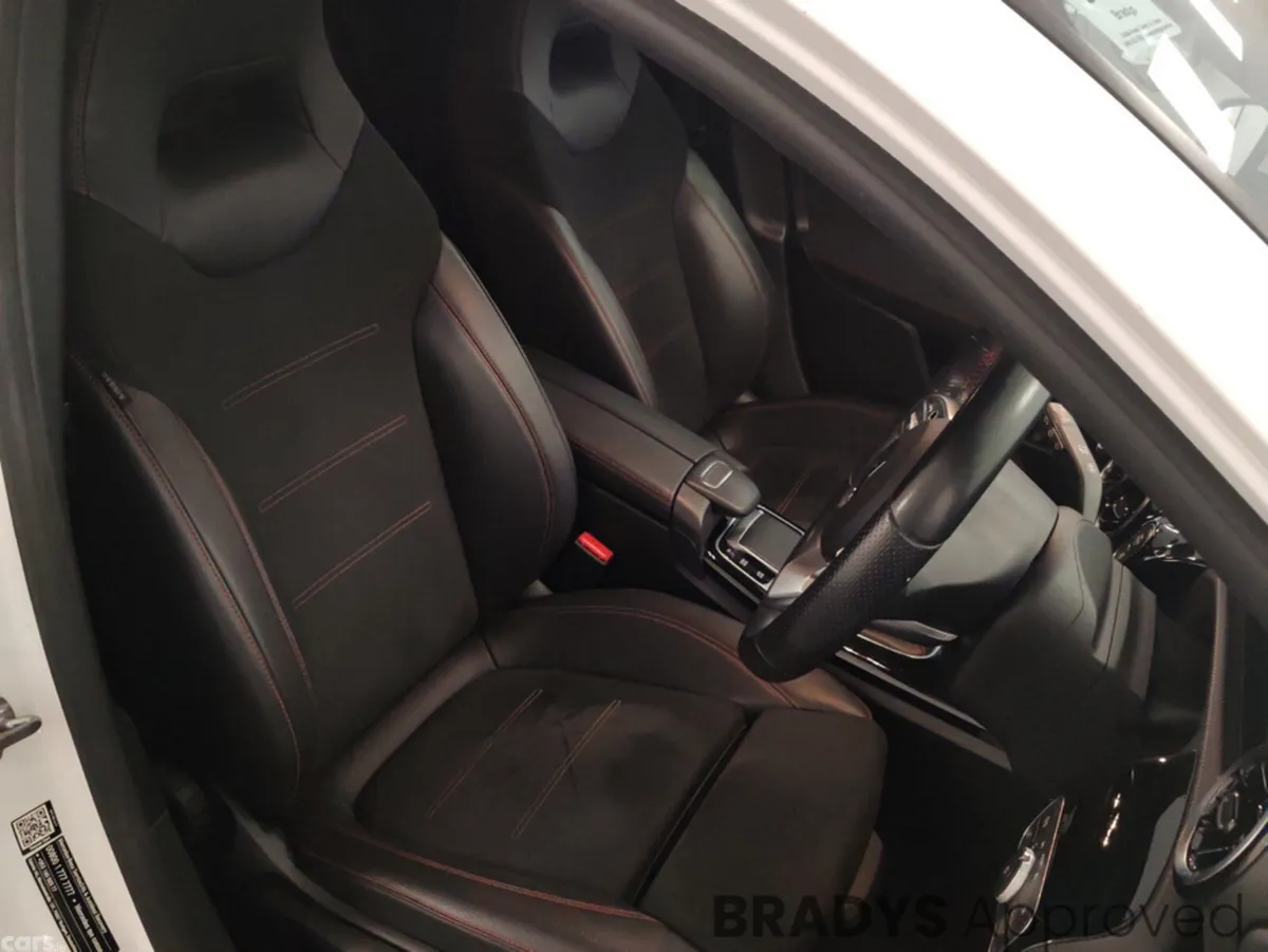 Mercedes-Benz A-Class Estate, Petrol, 2019, White