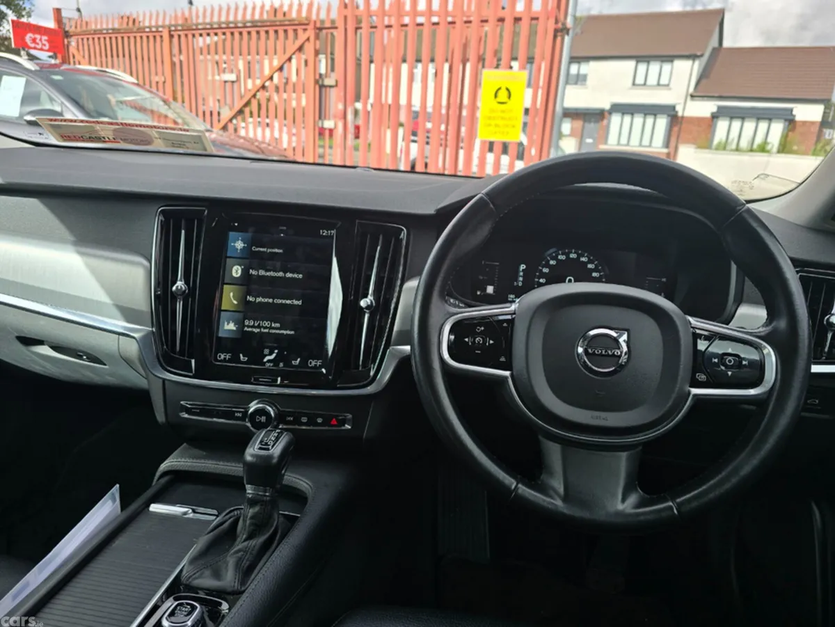 Volvo S90 Saloon, Diesel, 2019, White