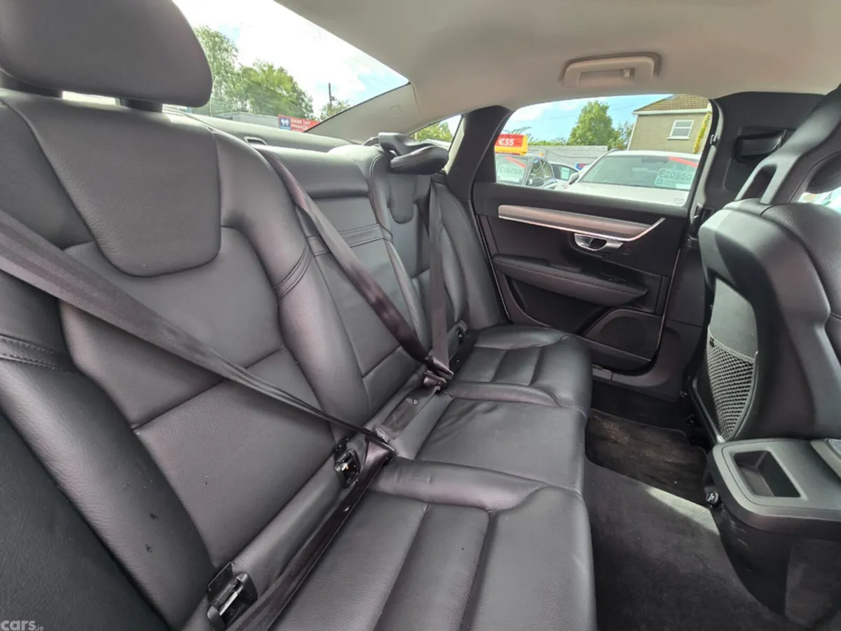Volvo S90 Saloon, Diesel, 2019, White