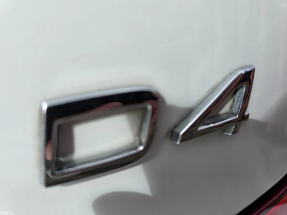Volvo S90 Saloon, Diesel, 2019, White