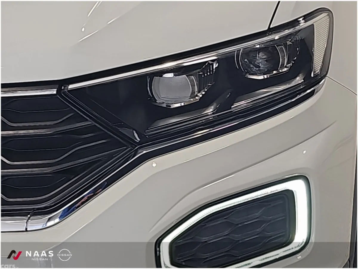 Volkswagen T-Roc Hatchback, Diesel, 2021, White