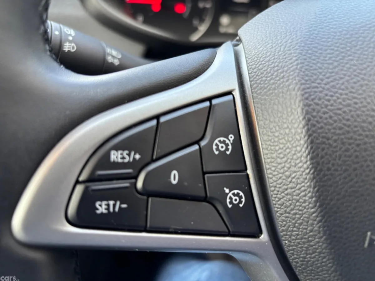 Dacia Sandero Hatchback, Petrol, 2025, Green