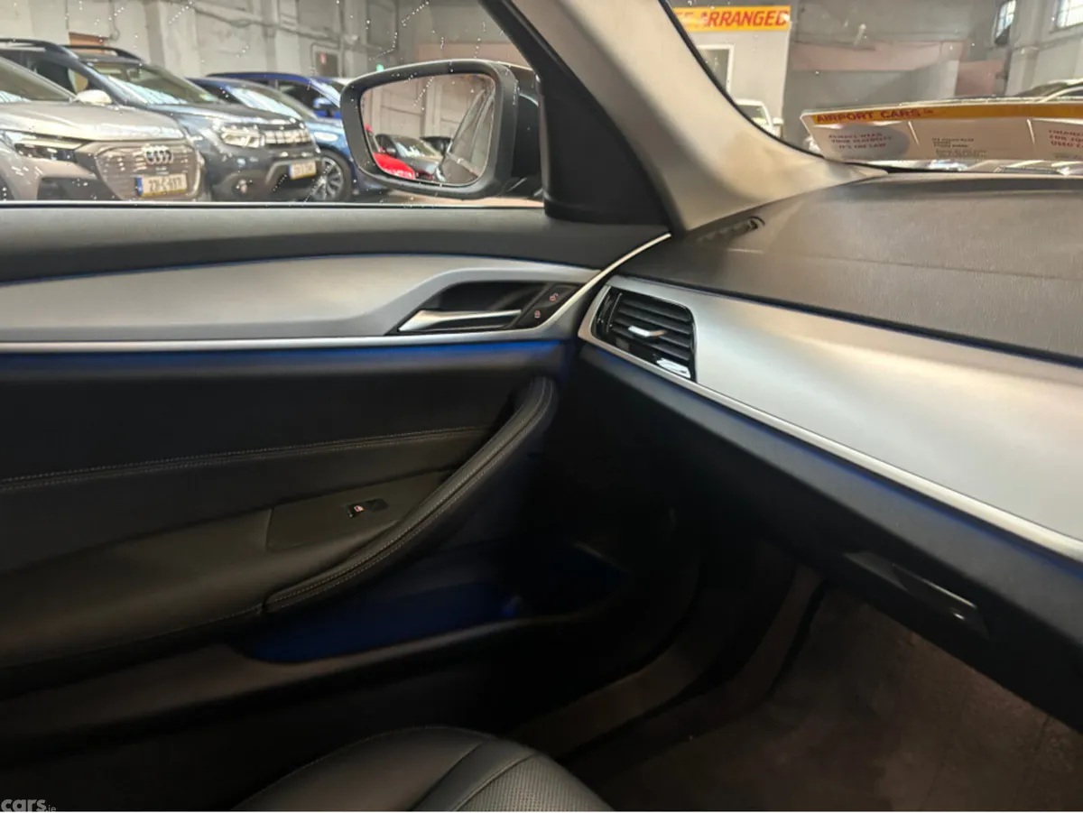 BMW 5-Series Estate, Petrol Plug-in Hybrid, 2023, Black