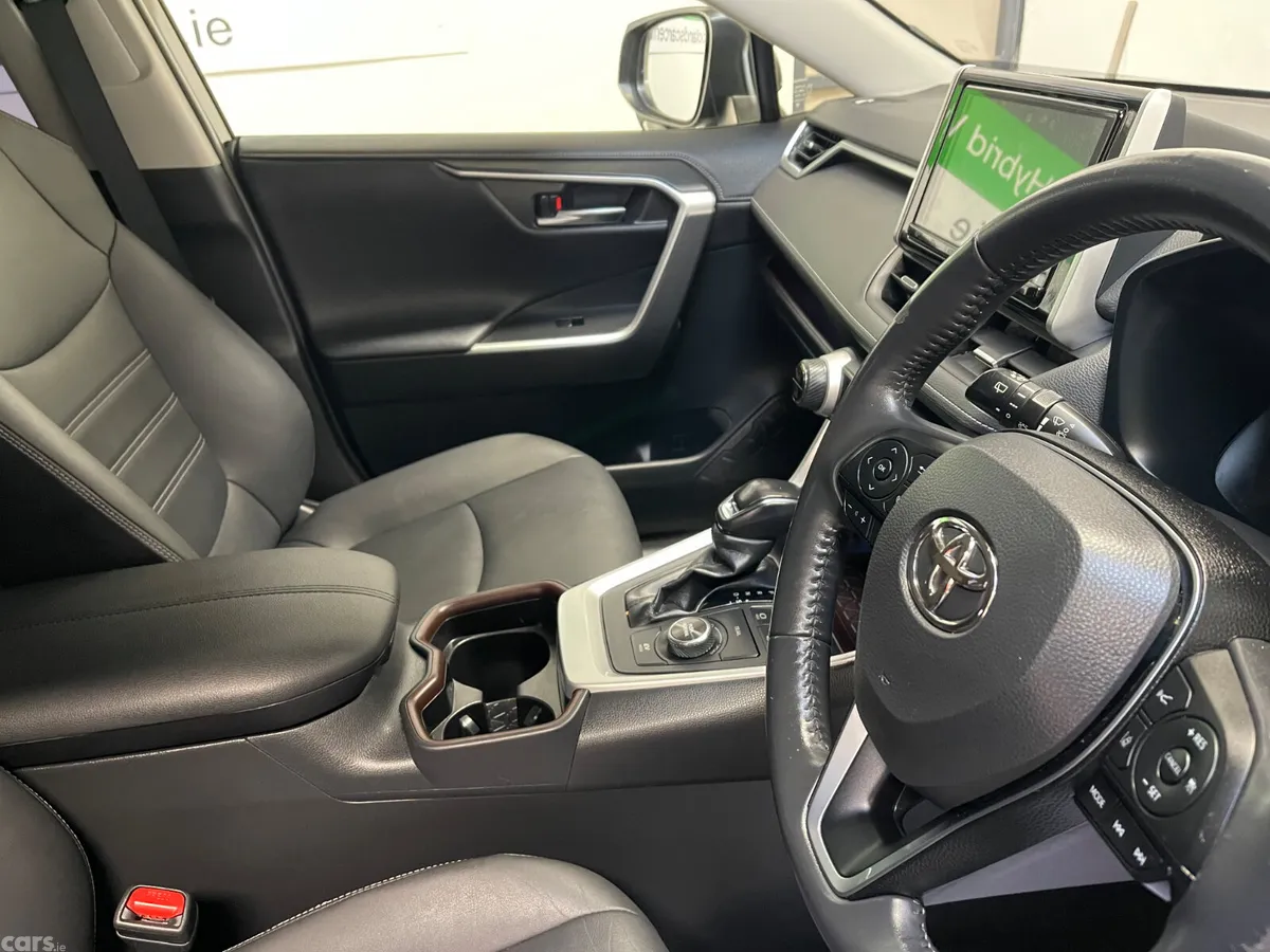 Toyota RAV4 SUV, Petrol Hybrid, 2021, Black