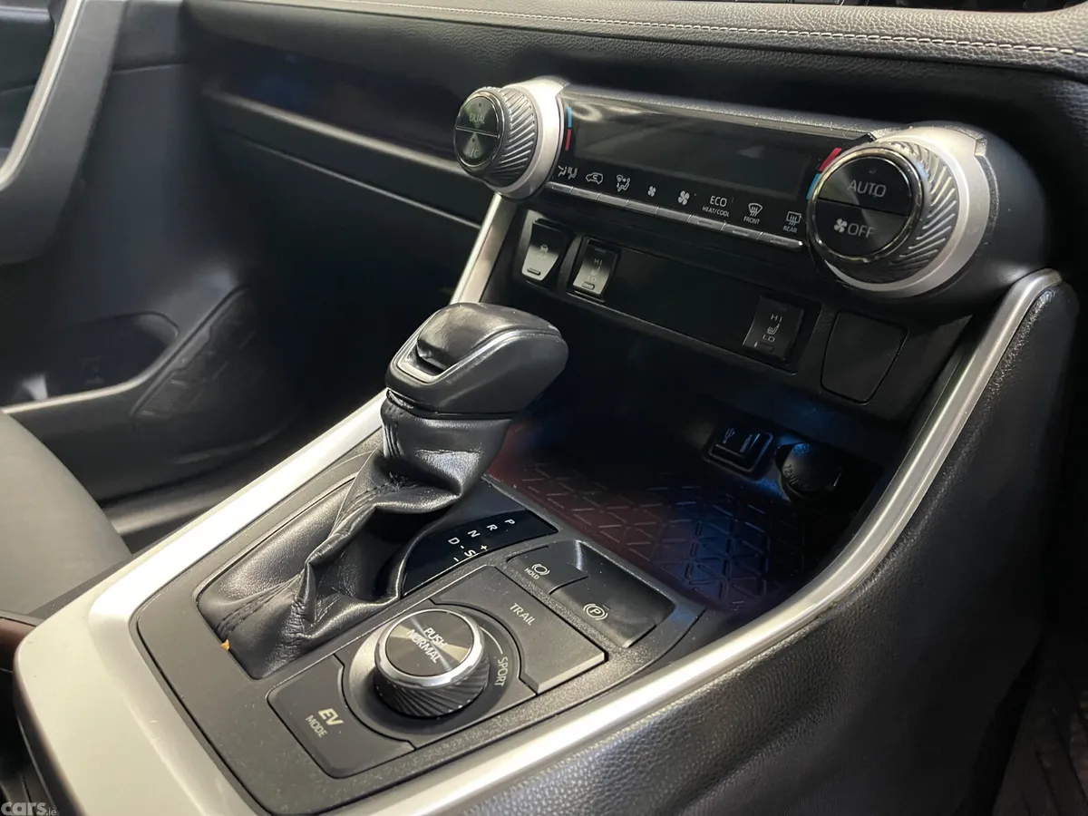 Toyota RAV4 SUV, Petrol Hybrid, 2021, Black