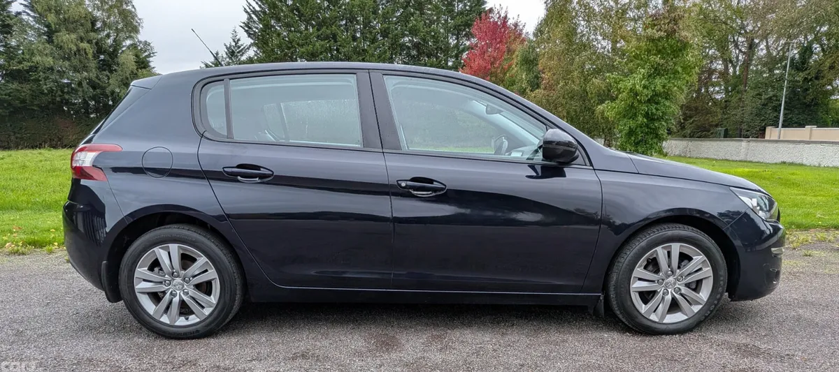 Peugeot 308 Hatchback, Diesel, 2017, Blue