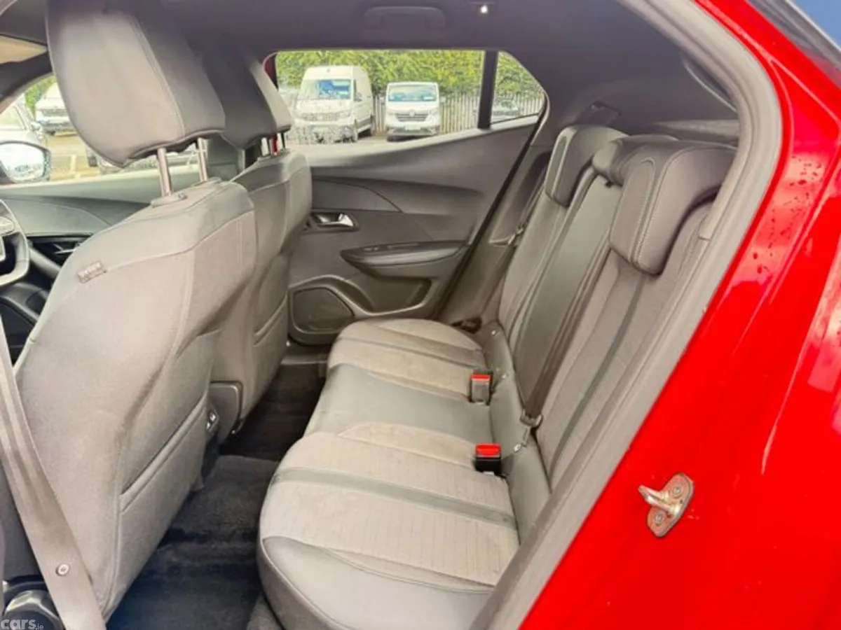 Peugeot 2008 MPV, Petrol, 2023, Red