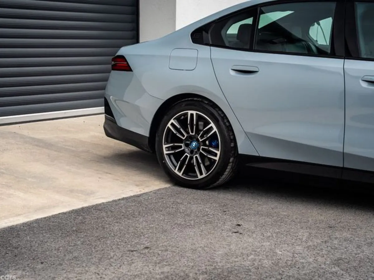 BMW i5 Saloon, Electric, 2024, Grey
