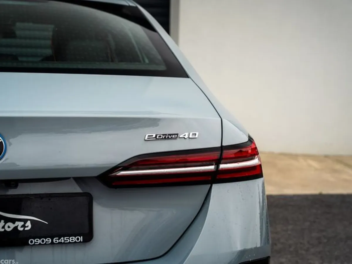 BMW i5 Saloon, Electric, 2024, Grey