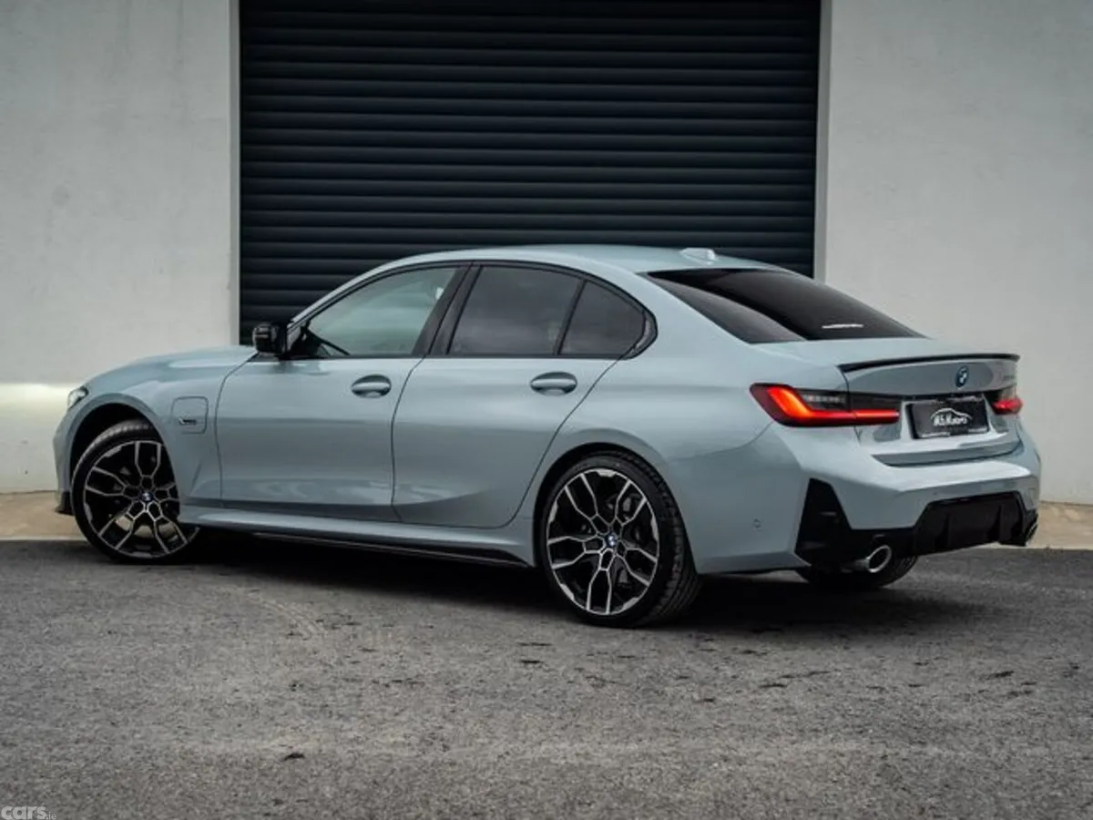 BMW 3-Series Saloon, Petrol Plug-in Hybrid, 2023, Grey