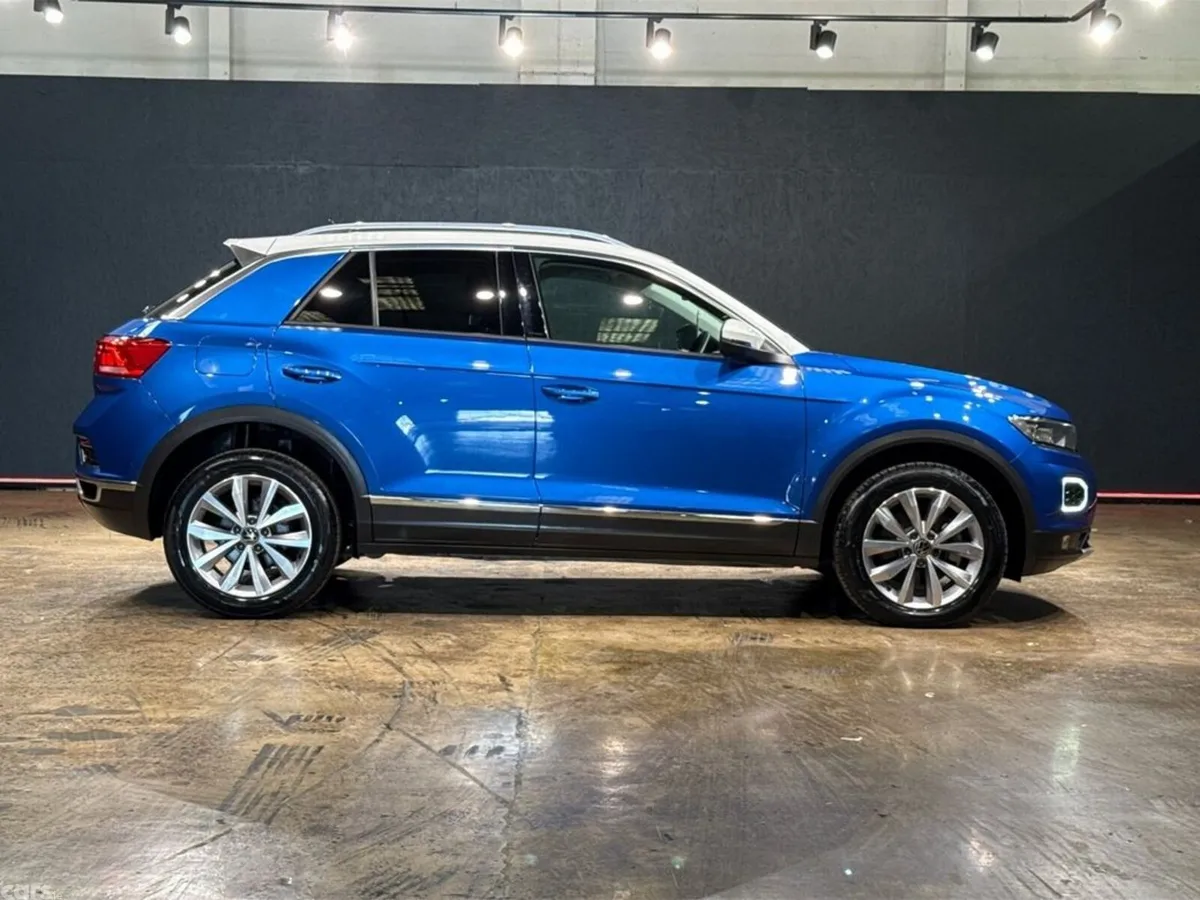 Volkswagen T-Roc SUV, Diesel, 2021, Blue