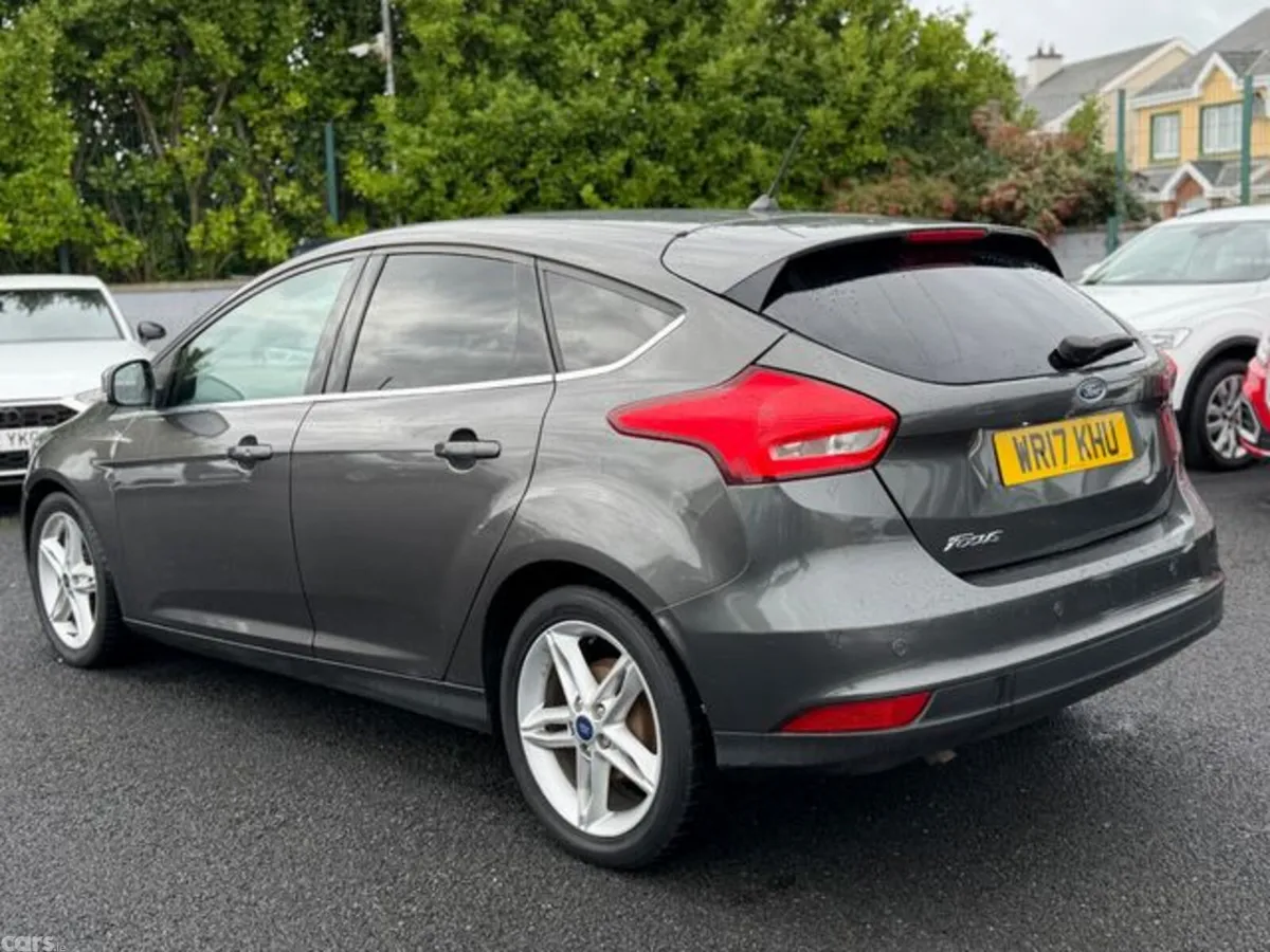 Ford Focus Hatchback, Diesel, 2017, Grey