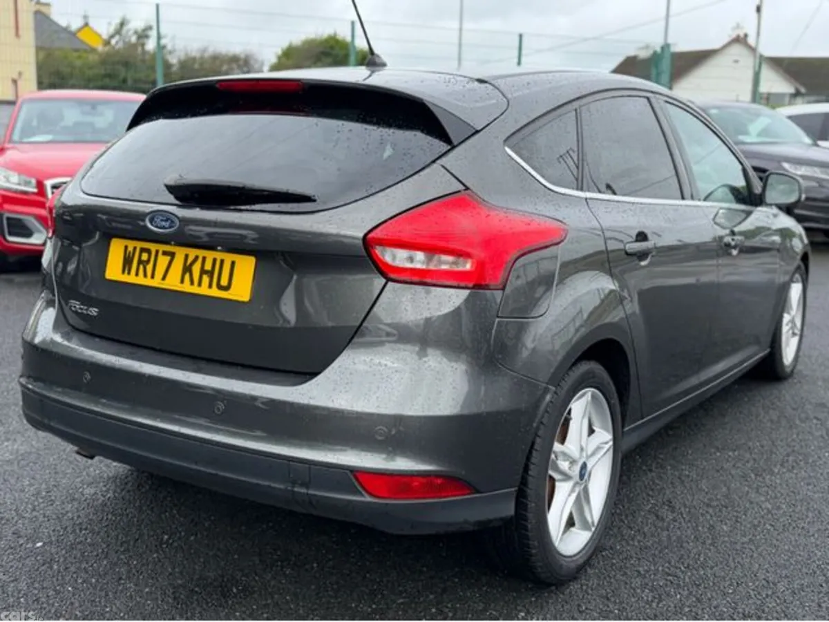 Ford Focus Hatchback, Diesel, 2017, Grey