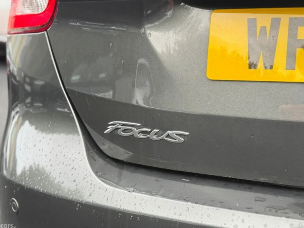 Ford Focus Hatchback, Diesel, 2017, Grey
