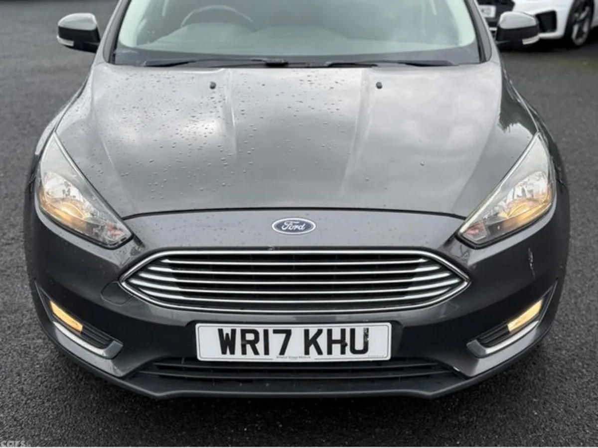 Ford Focus Hatchback, Diesel, 2017, Grey