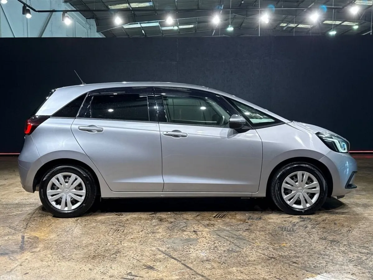 Honda Fit Hatchback, Petrol Hybrid, 2021, Silver