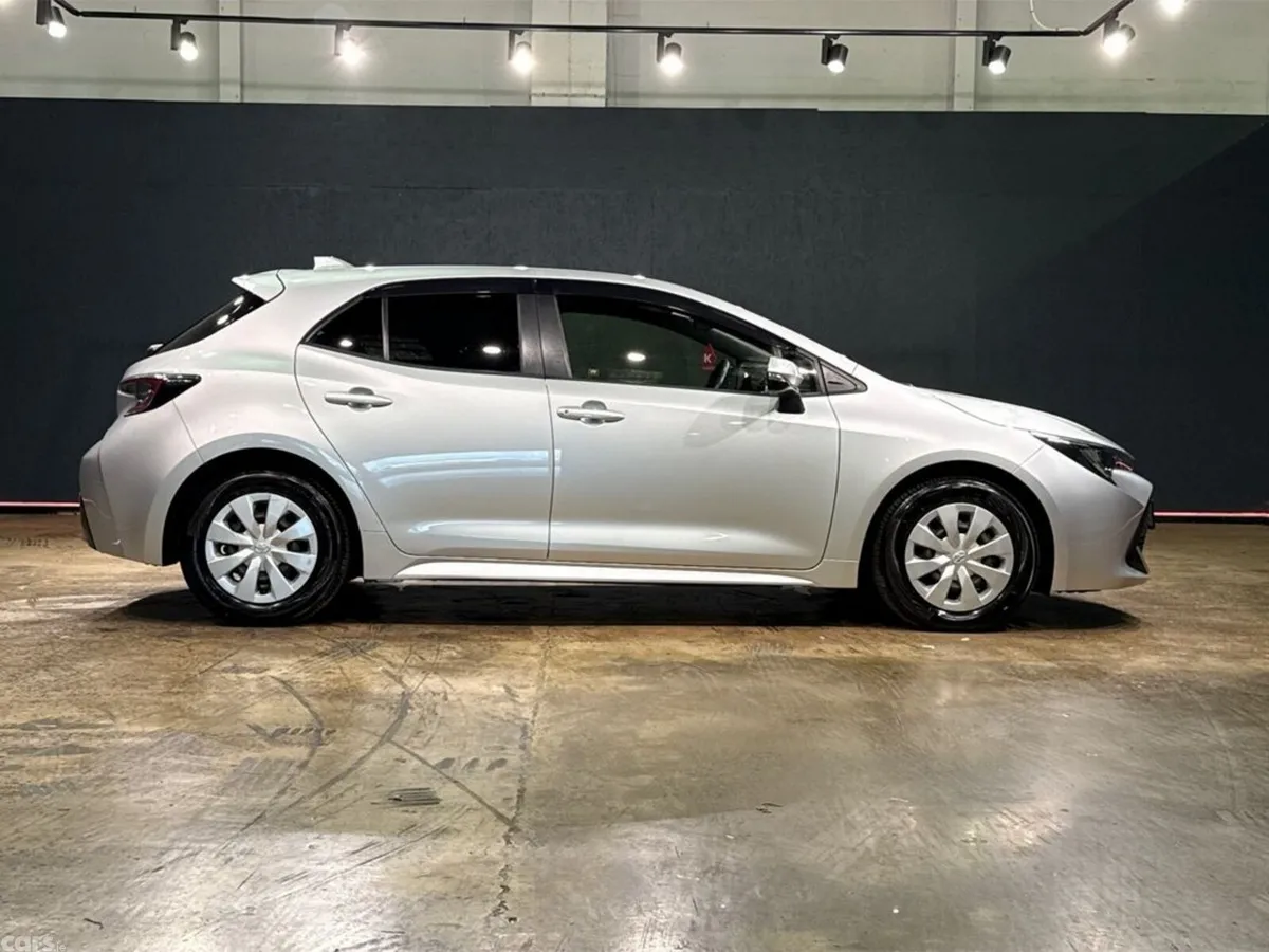 Toyota Corolla Hatchback, Petrol Hybrid, 2020, Silver