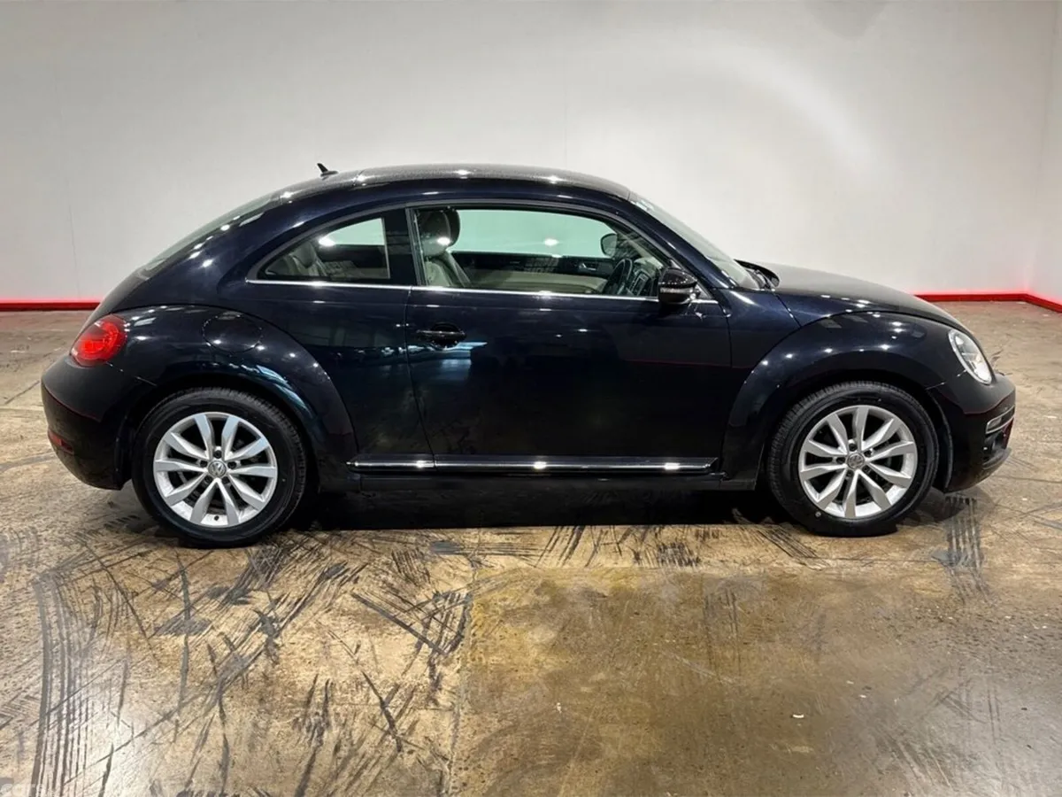 Volkswagen Beetle Hatchback, Petrol, 2017, Black