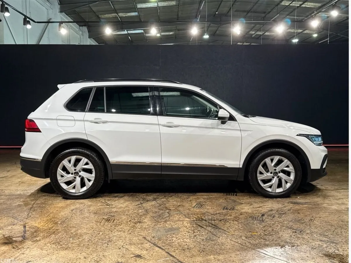 Volkswagen Tiguan SUV, Diesel, 2023, White