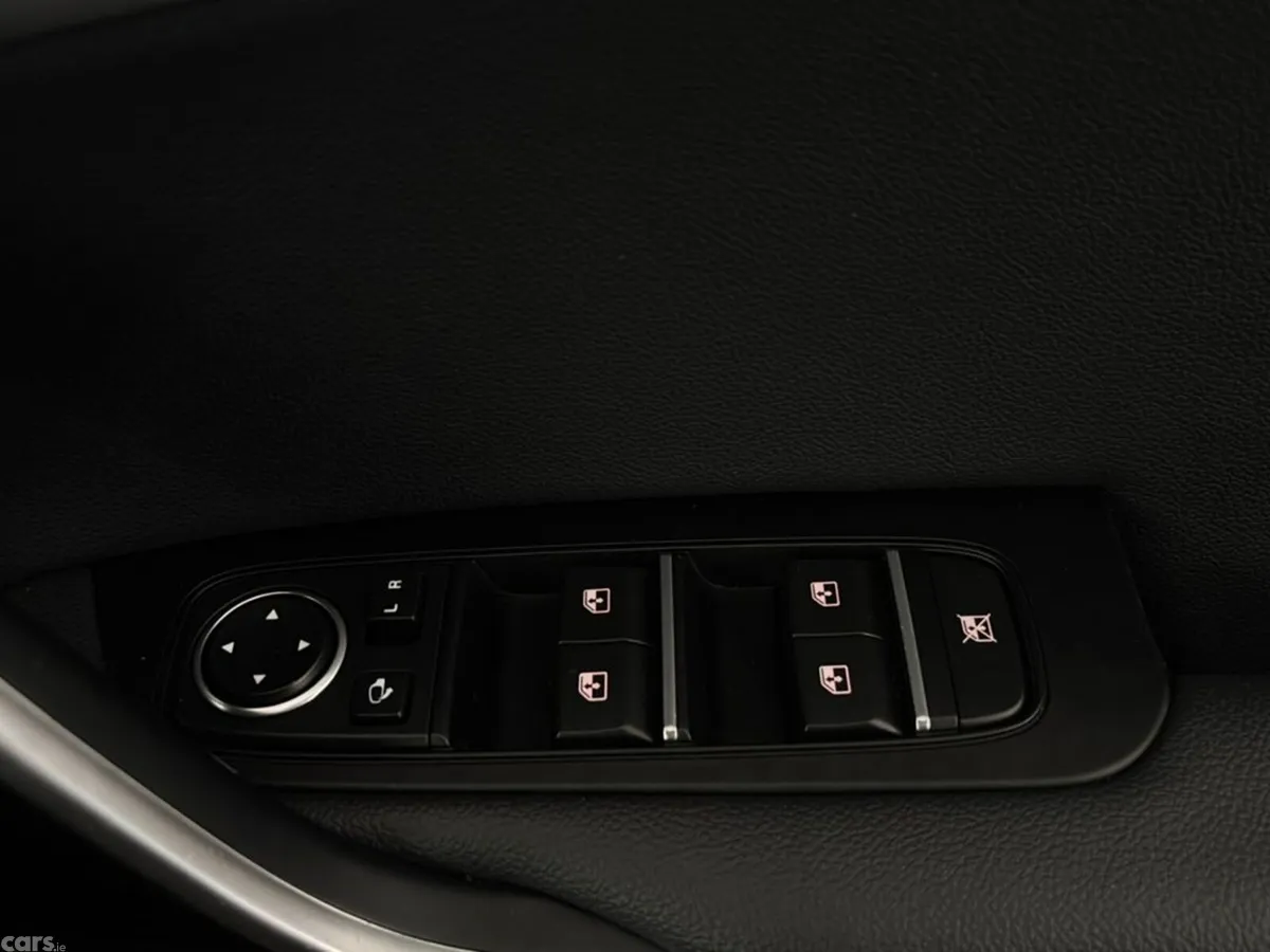 Kia Ceed Hatchback, Petrol, 2024, Black