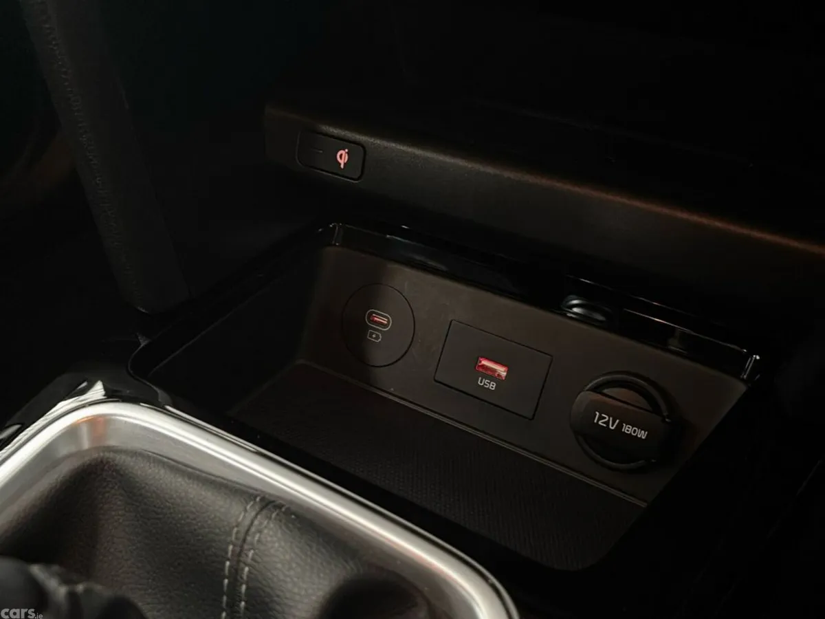 Kia Ceed Hatchback, Petrol, 2024, Black