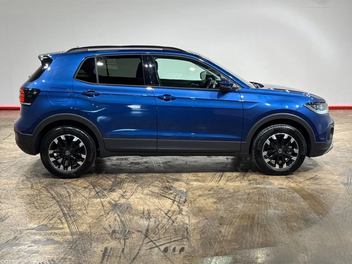 Volkswagen T-Cross SUV, Petrol, 2023, Blue