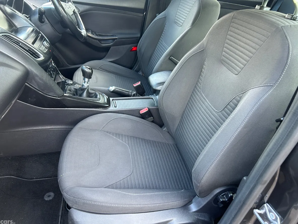 Ford Focus Saloon, Diesel, 2016, Grey