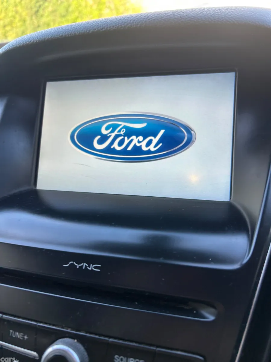 Ford Focus Saloon, Diesel, 2016, Grey