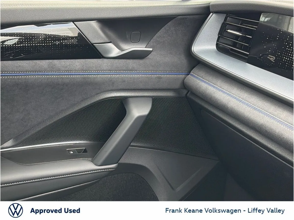 Volkswagen Tayron SUV, Petrol Plug-in Hybrid, 2026, Silver