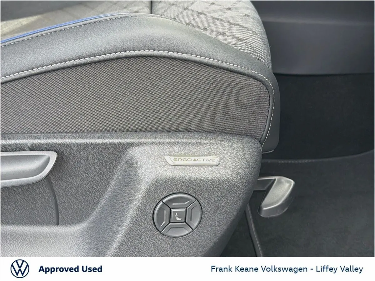 Volkswagen Tayron SUV, Petrol Plug-in Hybrid, 2026, Silver