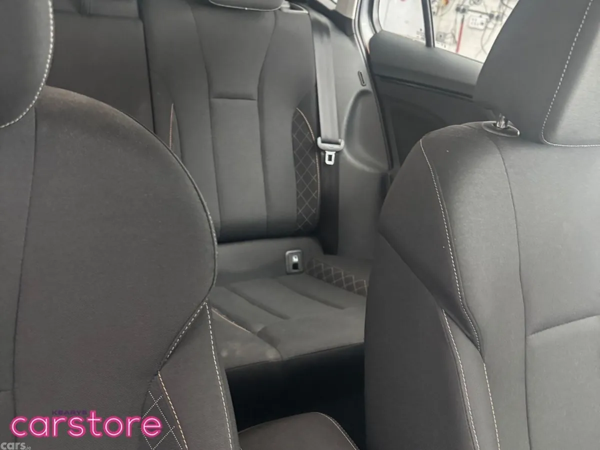 Skoda Kamiq Hatchback, Petrol, 2023, Grey