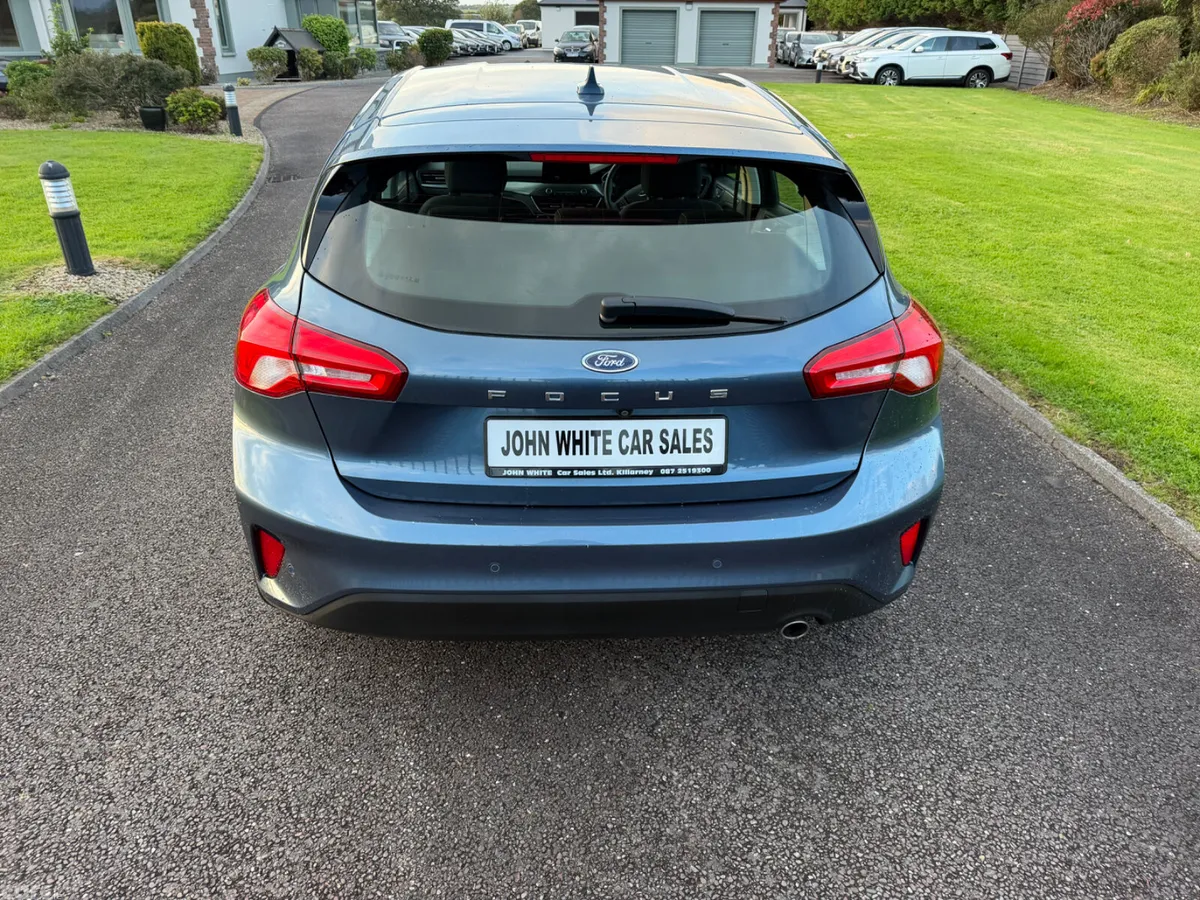 Ford Focus Hatchback, Diesel, 2020, Blue