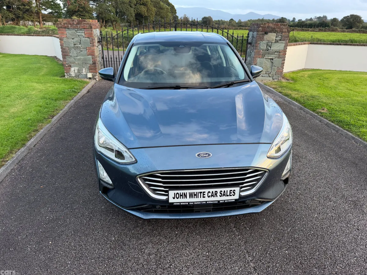 Ford Focus Hatchback, Diesel, 2020, Blue