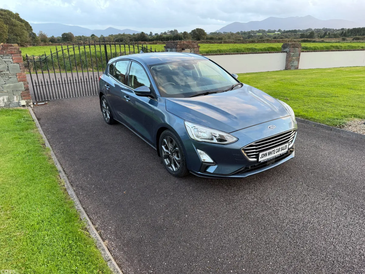 Ford Focus Hatchback, Diesel, 2020, Blue