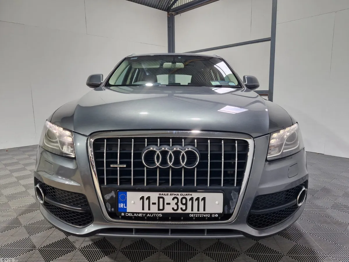 Audi Q5 SUV, Diesel, 2011, Grey