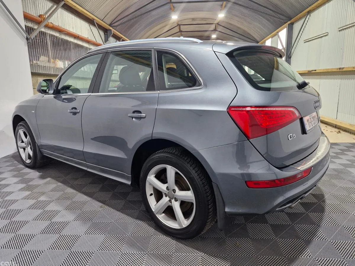 Audi Q5 SUV, Diesel, 2011, Grey