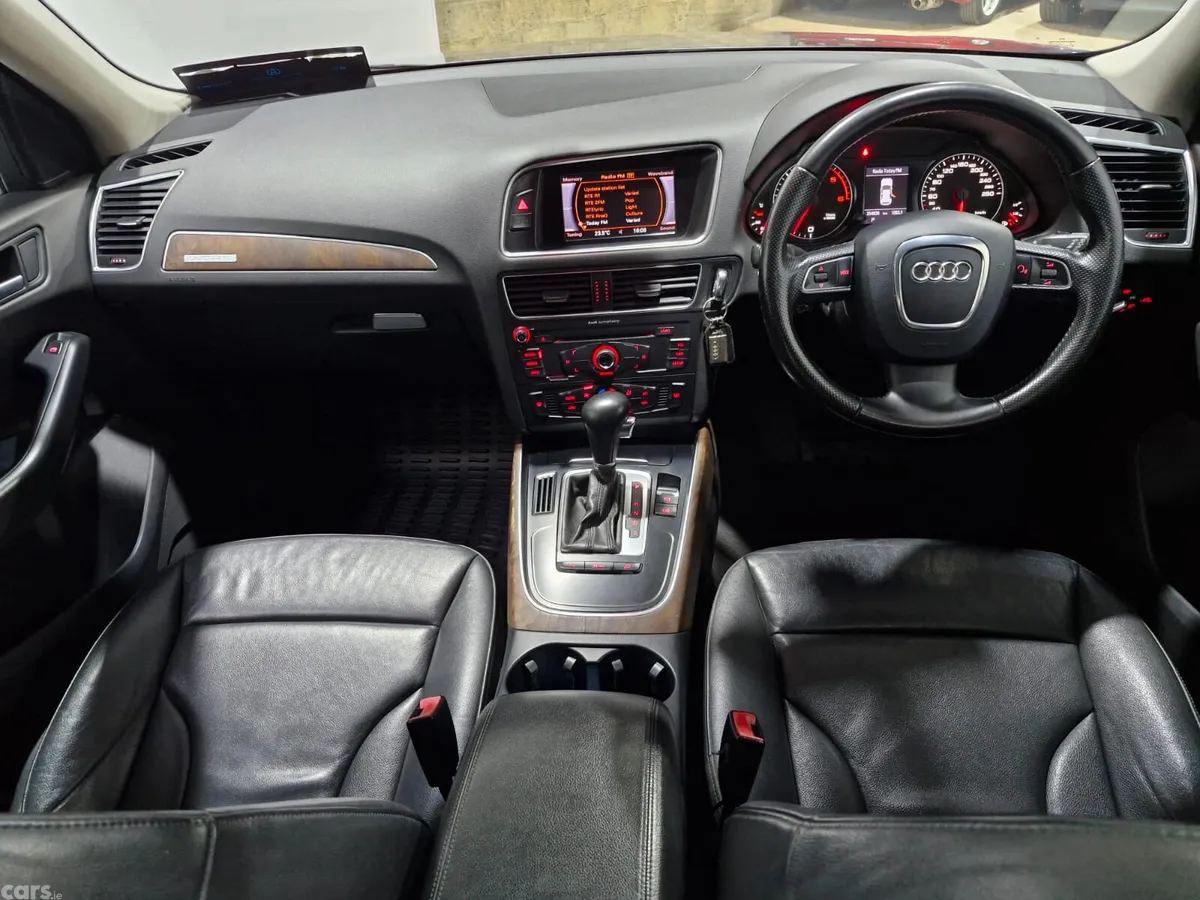 Audi Q5 SUV, Diesel, 2011, Grey