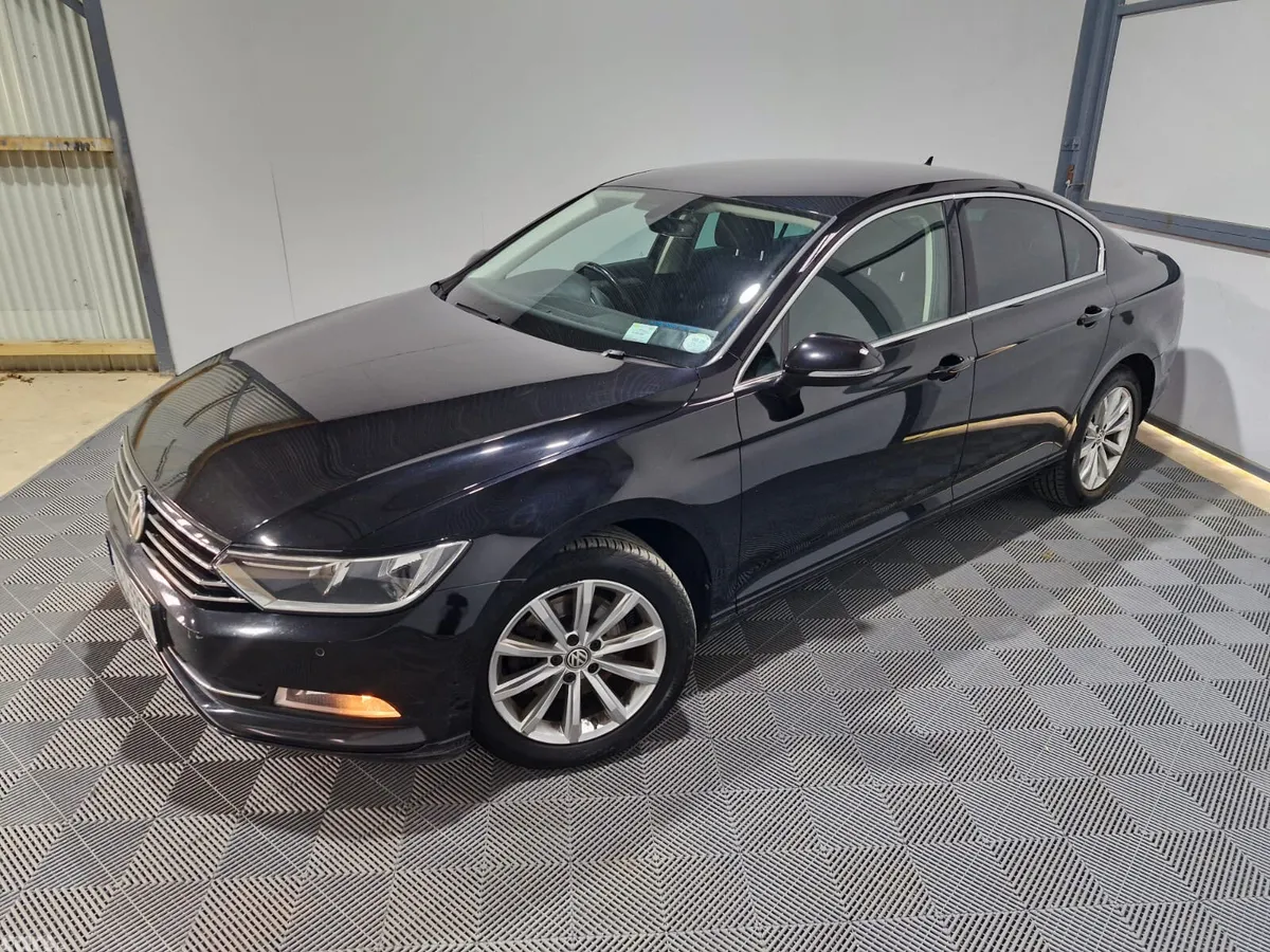 Volkswagen Passat Saloon, Diesel, 2018, Black