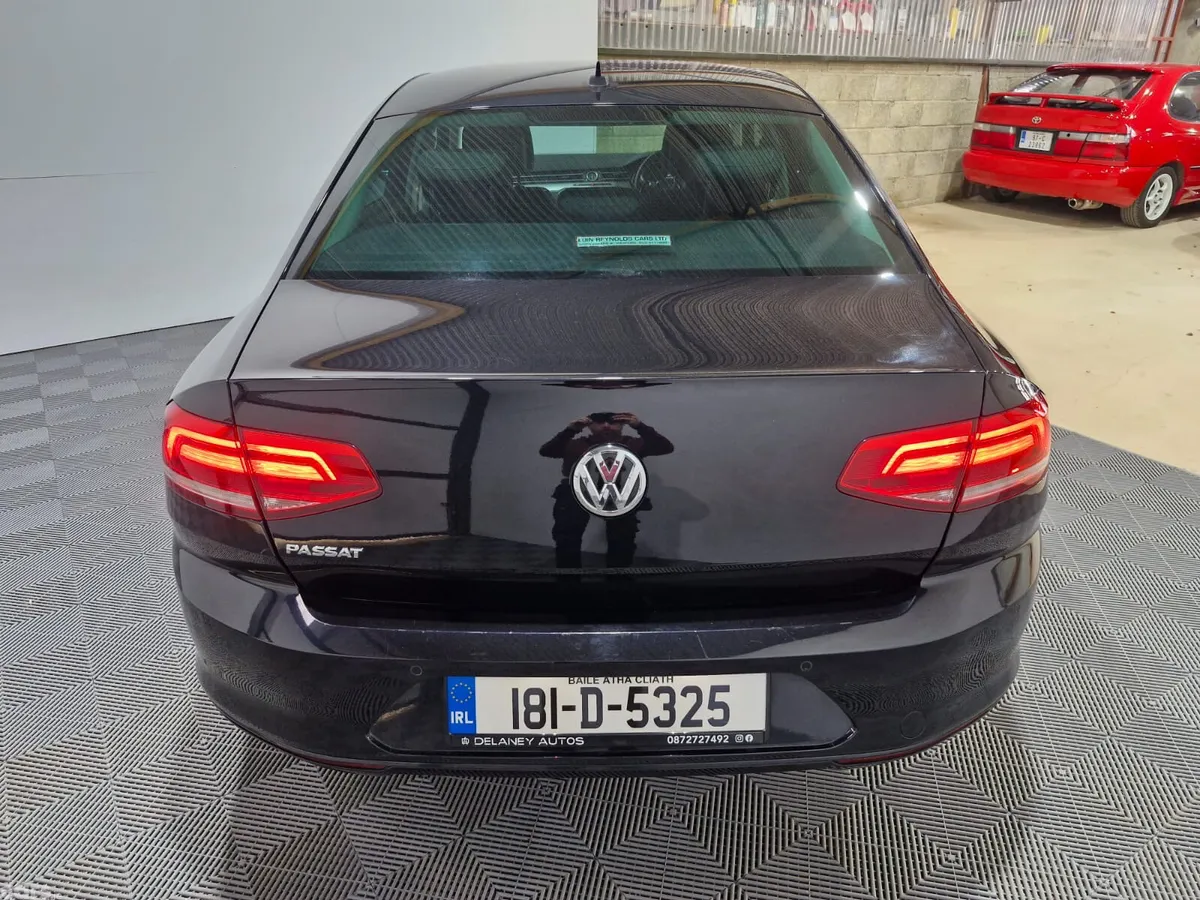 Volkswagen Passat Saloon, Diesel, 2018, Black